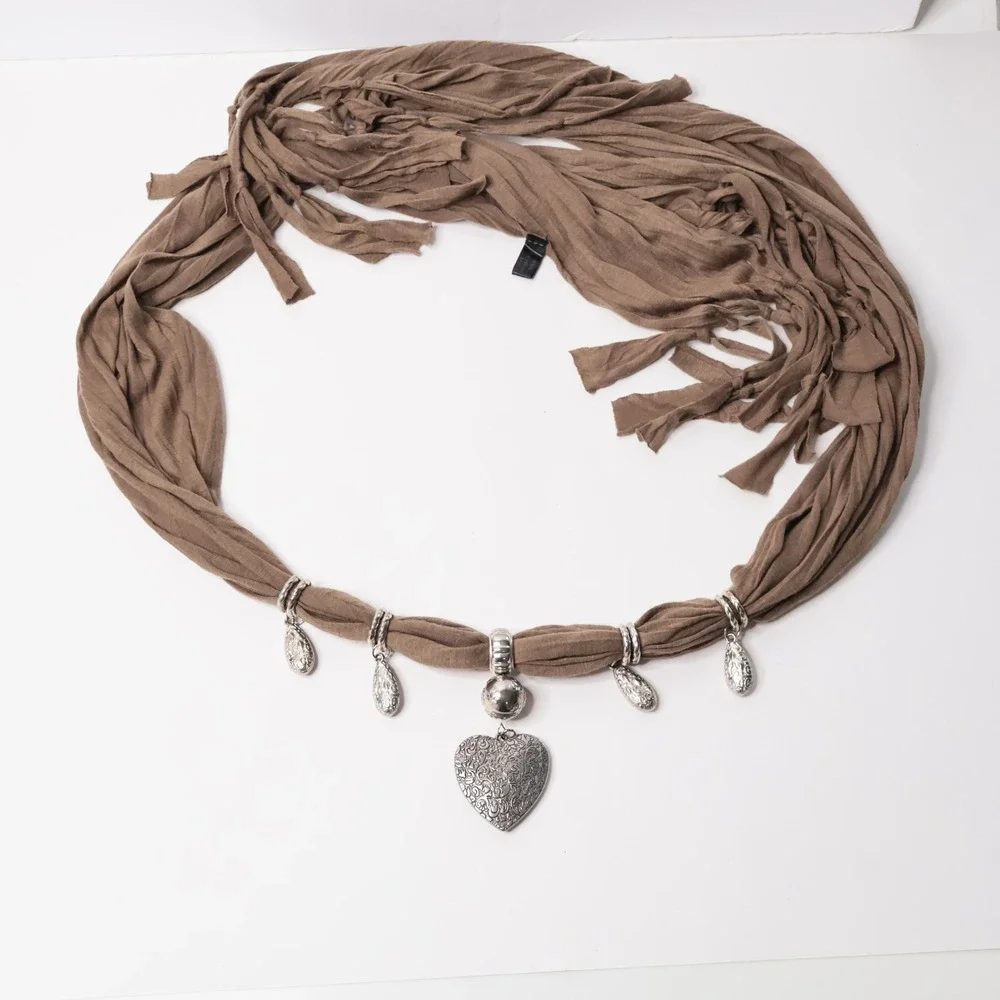 Brown Silk Blend Fringe Scarf Necklace Silver‎ Tone Heart Charms Boho Tassel